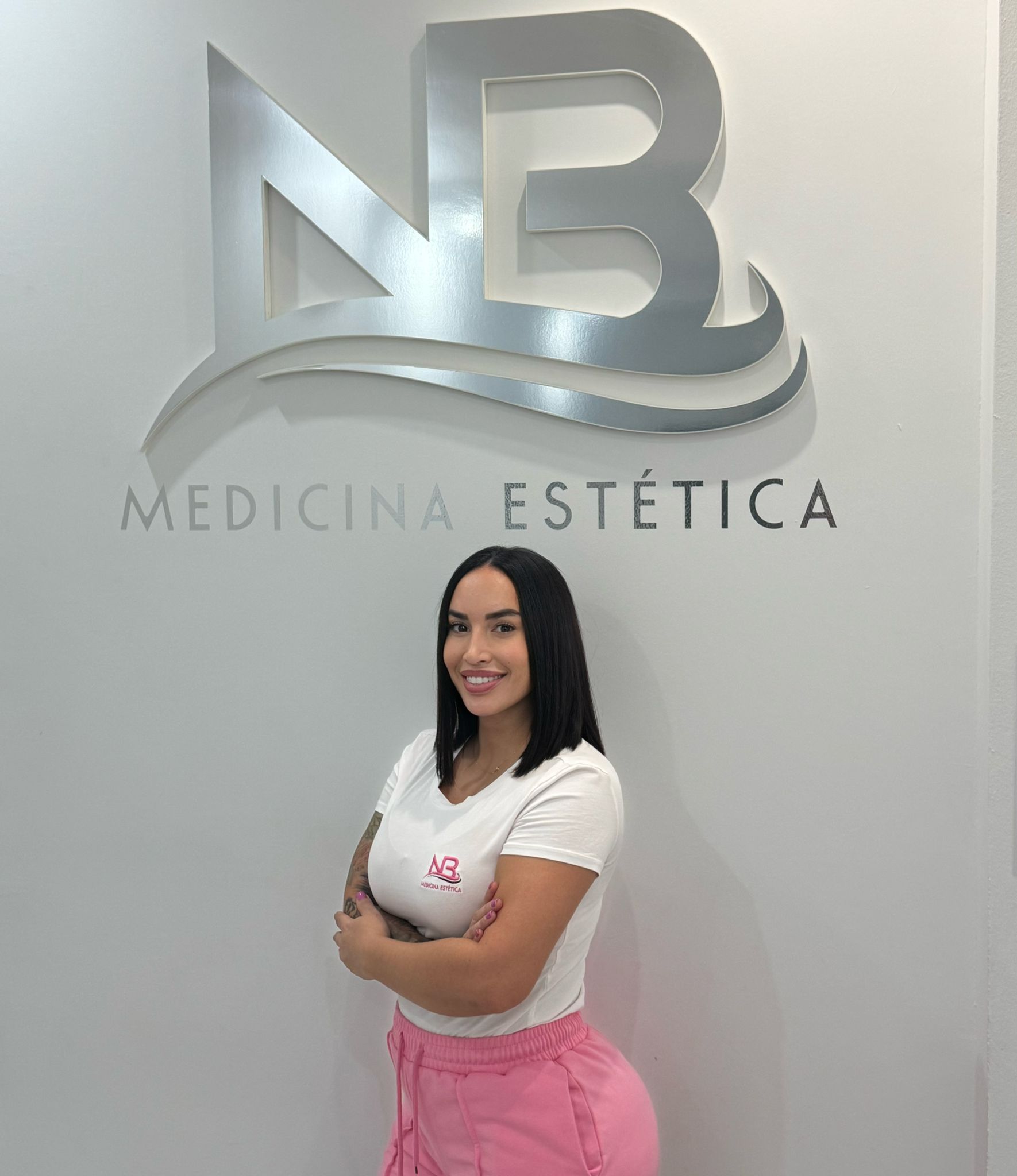 Jasmin (Enfermera y CEO)